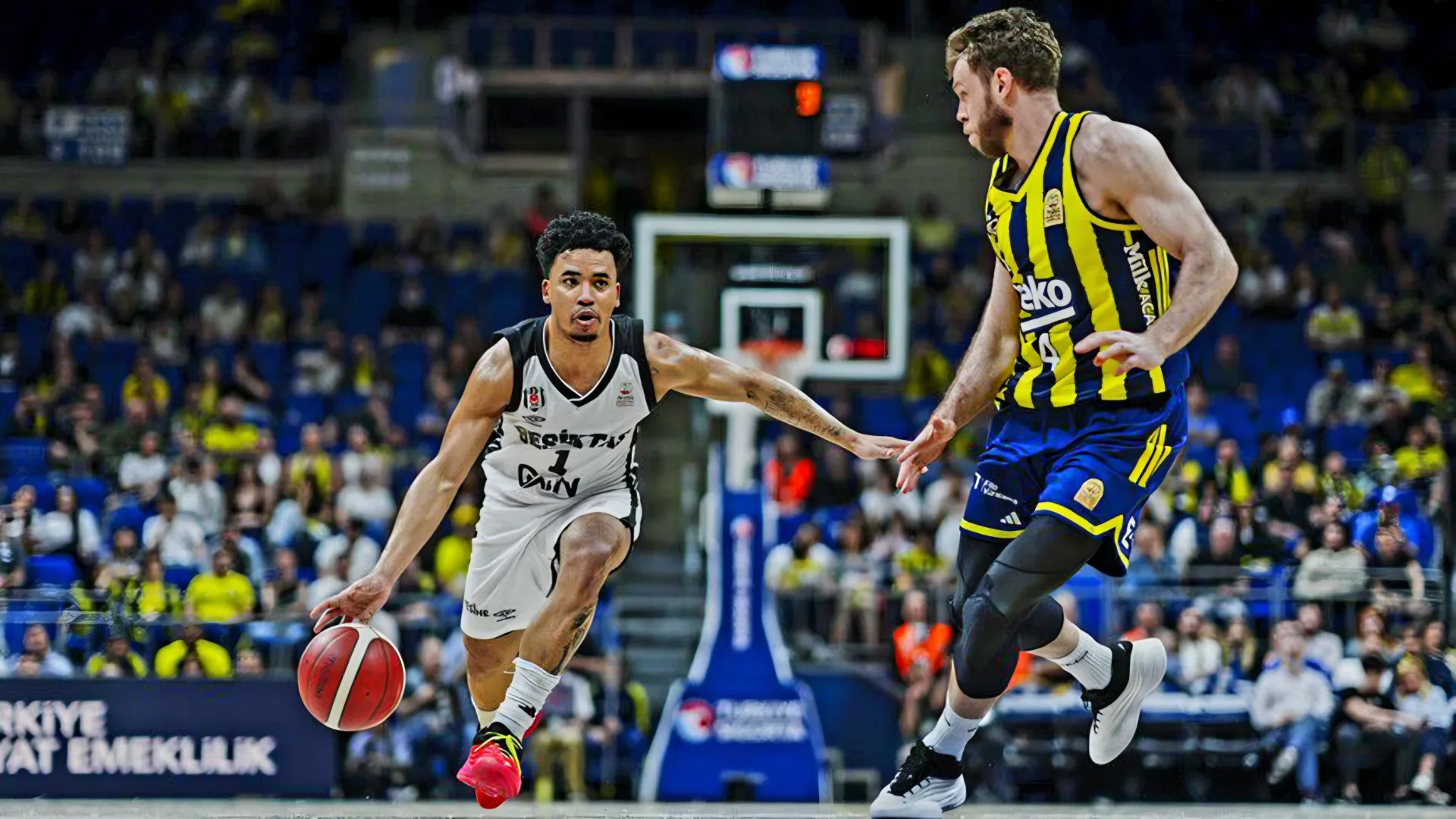 Beşiktaş, Final Serisine Deplasman Galibiyetiyle Başladı: 80-88