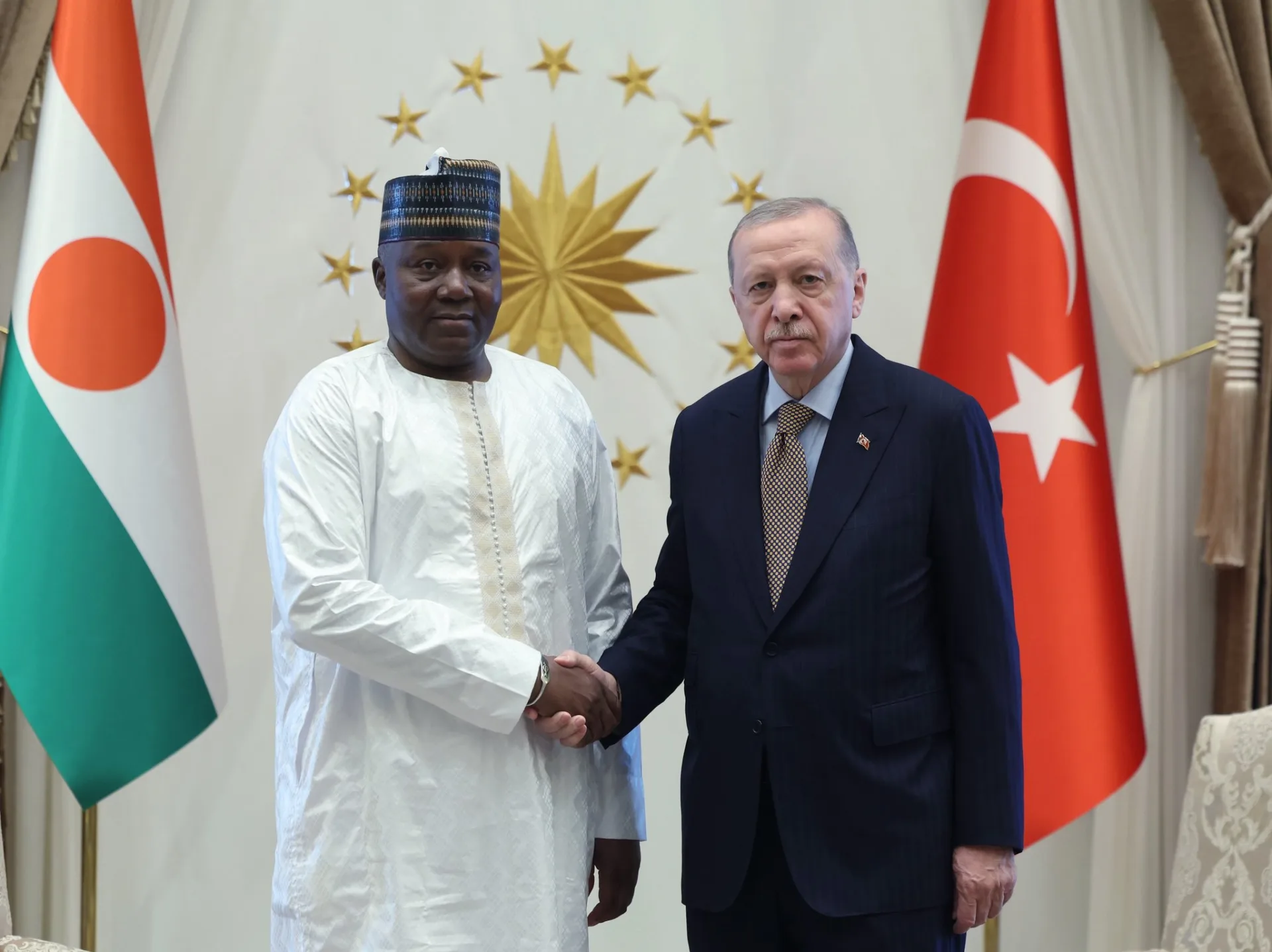 Cumhurbaşkanı Erdoğan, Nijer Cumhurbaşkanı Tiani’yi Resmî Törenle Karşıladı