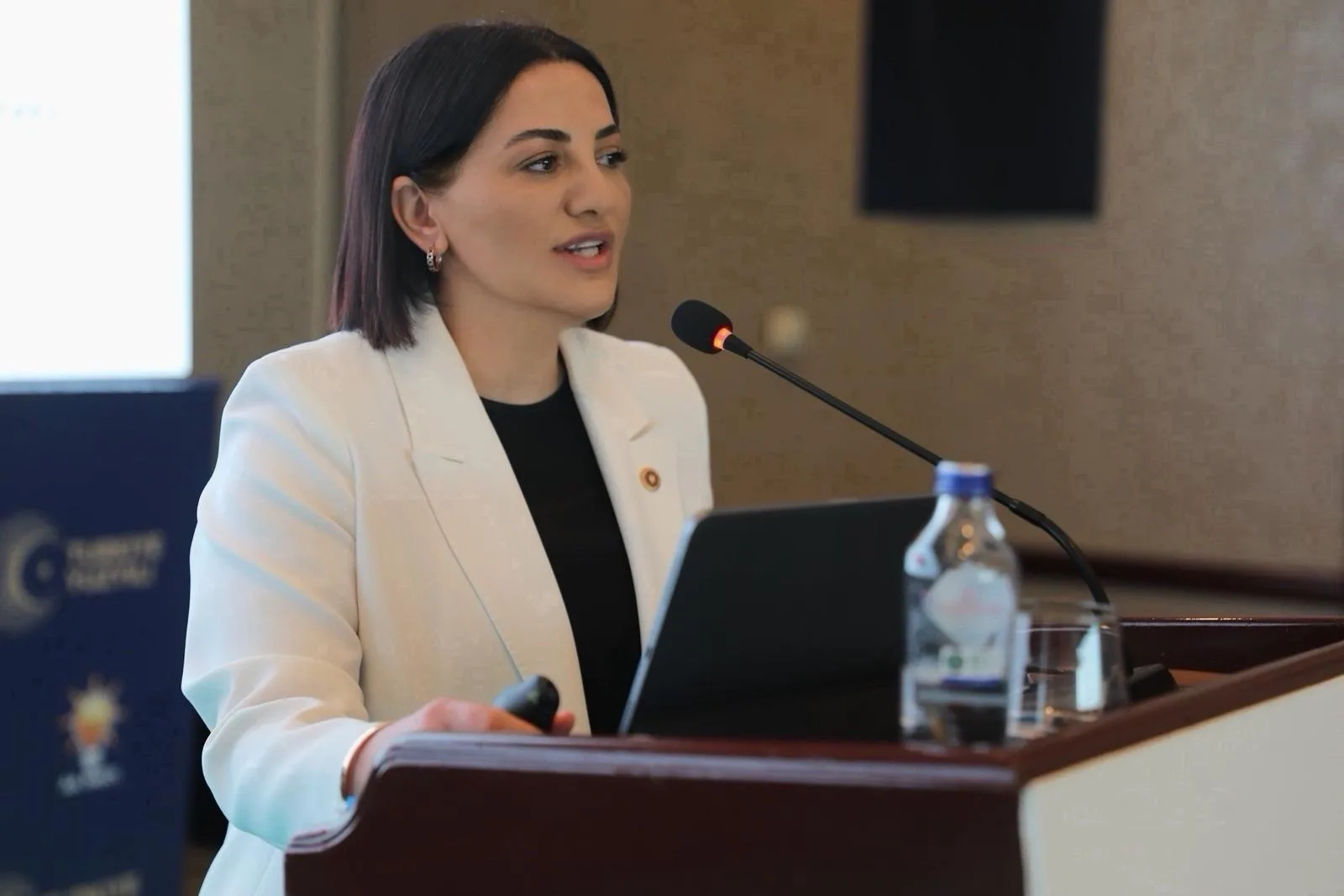 AK Parti’den “Terörsüz Türkiye” Vurgusu: “Bölgemizdeki Ateş Çemberine Karşı En Büyük Kalkanımız Kardeşliğimizdir”