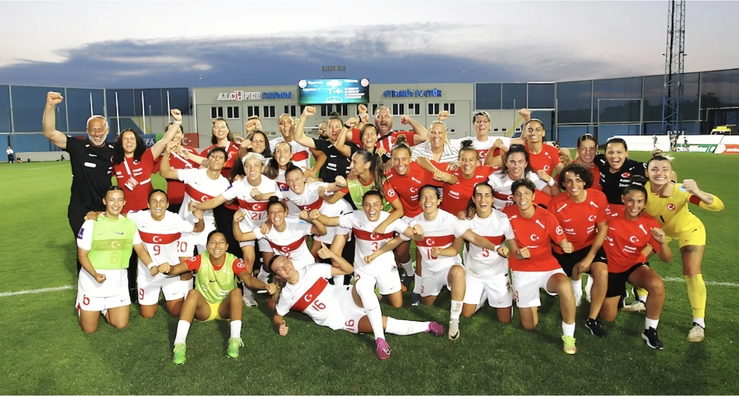 Millî Gurur: Kadın A Millî Futbol Takımımız Play-Off’u Garantiledi!