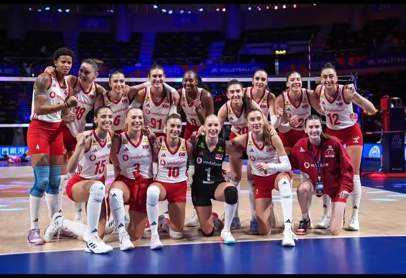 Filenin Sultanları Zirveye Yeniden Çıktı! Türkiye, 2026 VNL Şampiyonu
