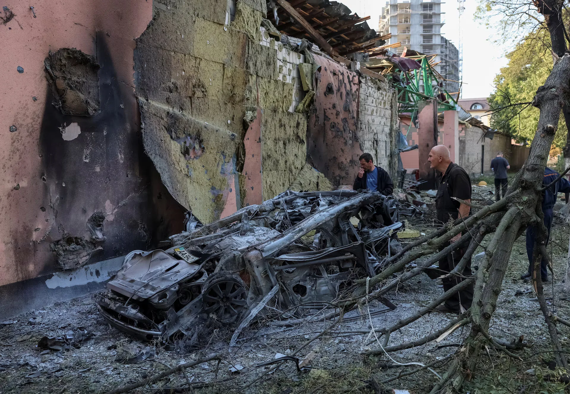 Başkent Kiev’e Şiddetli Füze Yağmuru: 9 Can Kaybı, Ukrayna'dan Acil "Patriot" Çağrısı