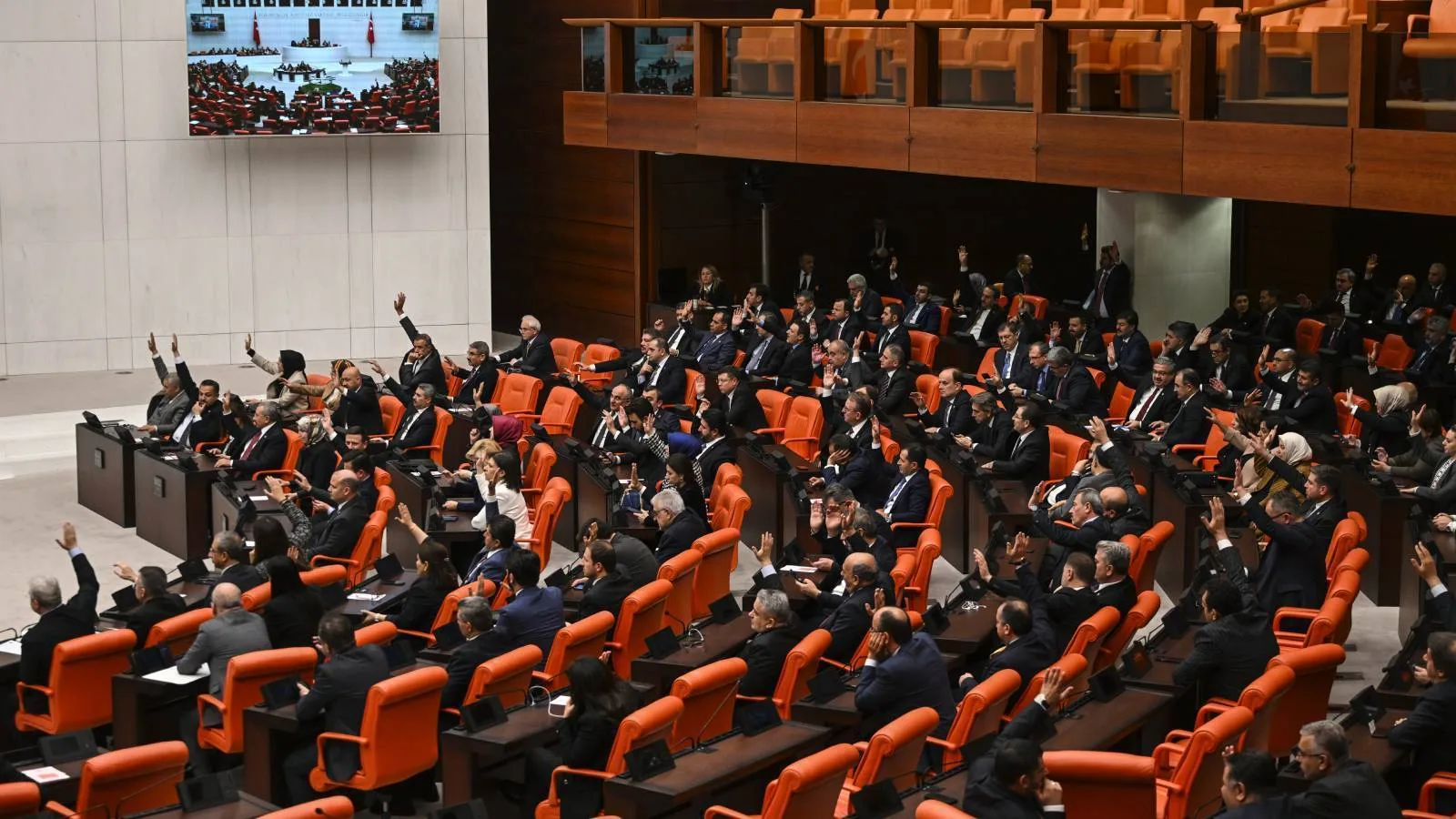 Ağustosta Meclis Gündemi Yoğun: Yeni Yasa Teklifleri ve Öğrenci Affı Bekleniyor